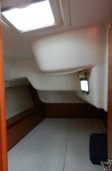 Oceanis 40 - Yacht Charter Sailica