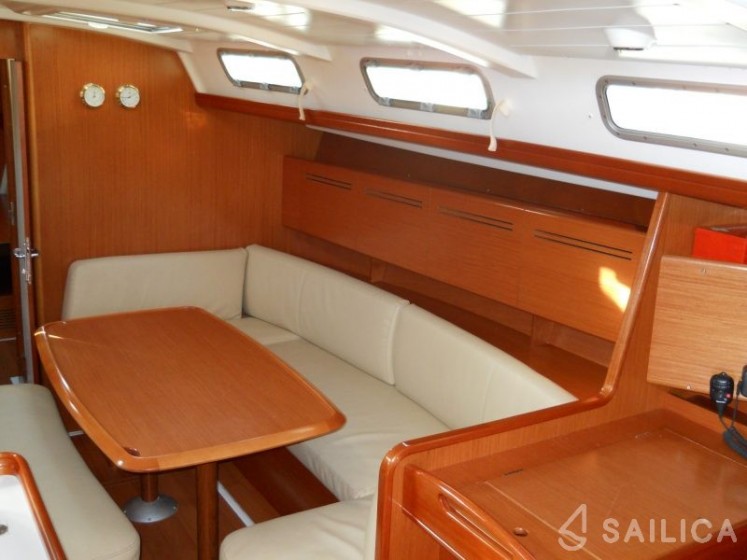 Cyclades 50.5 - Yacht Charter Sailica