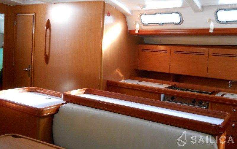 Cyclades 50.5 - Yacht Charter Sailica