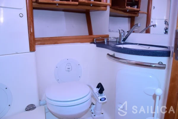 Bavaria 50 Cruiser - Yacht Charter Sailica