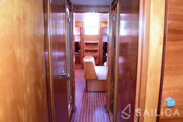 Bavaria 50 Cruiser - Yacht Charter Sailica
