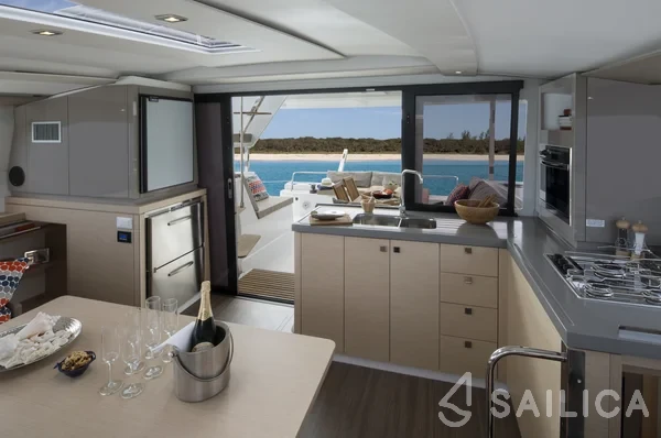 Lucia 40 - Yacht Charter Sailica