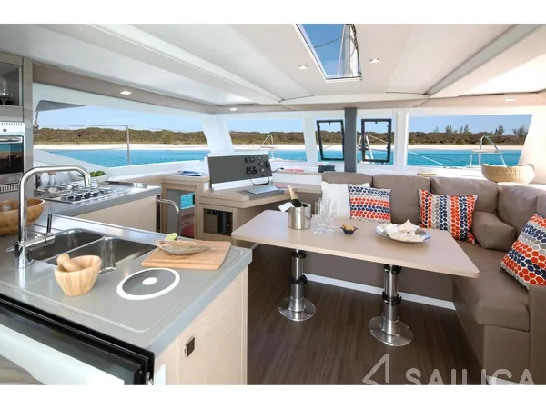 Lucia 40 - Yacht Charter Sailica