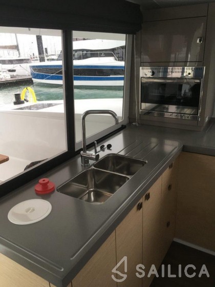 Lucia 40 - Yacht Charter Sailica