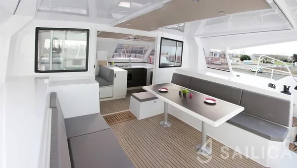 Nautitech 40 open NEW - 4 + 2 cab. - Yacht Charter Sailica