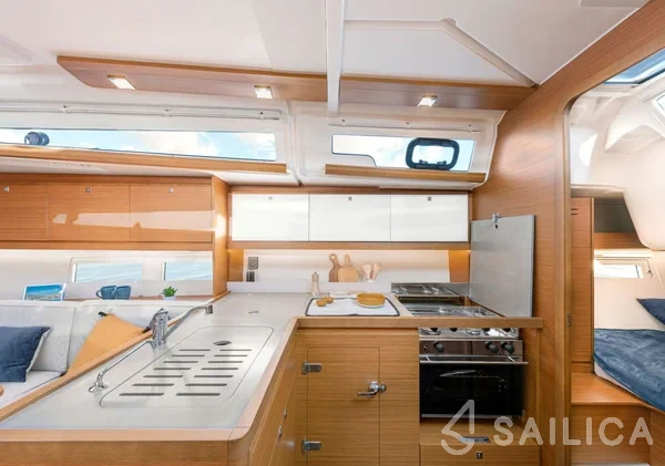 Dufour 390 - Yacht Charter Sailica