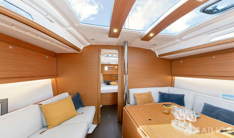 Dufour 390 - Yacht Charter Sailica