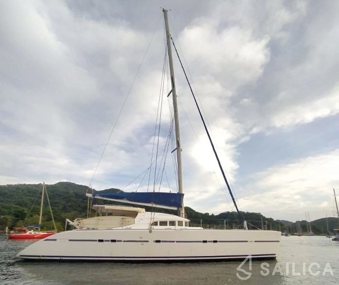 Lagoon 570 - Yacht Charter Sailica