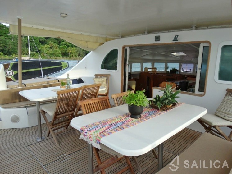 Lagoon 570 - Yacht Charter Sailica