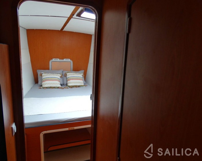 Lagoon 570 - Yacht Charter Sailica