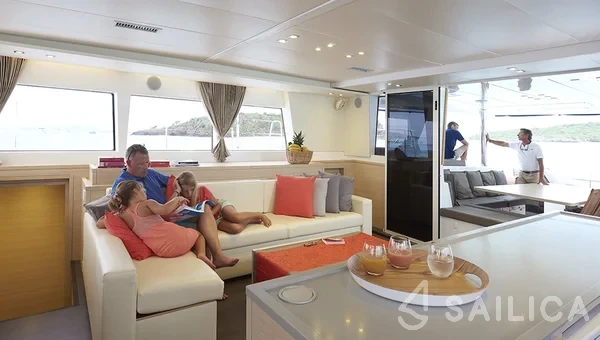 Lagoon 620 - Yacht Charter Sailica