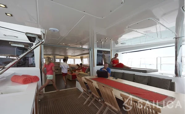Lagoon 620 - Yacht Charter Sailica
