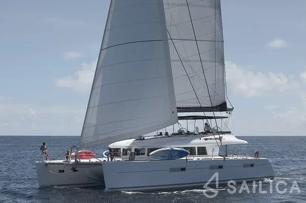 Lagoon 620 - Yacht Charter Sailica