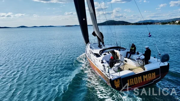 Elan E6 - Yacht Charter Sailica
