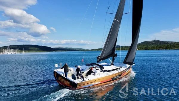 Elan E6 - Yacht Charter Sailica