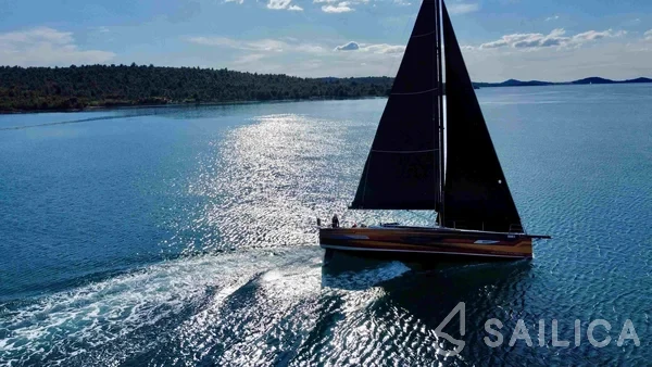Elan E6 - Yacht Charter Sailica