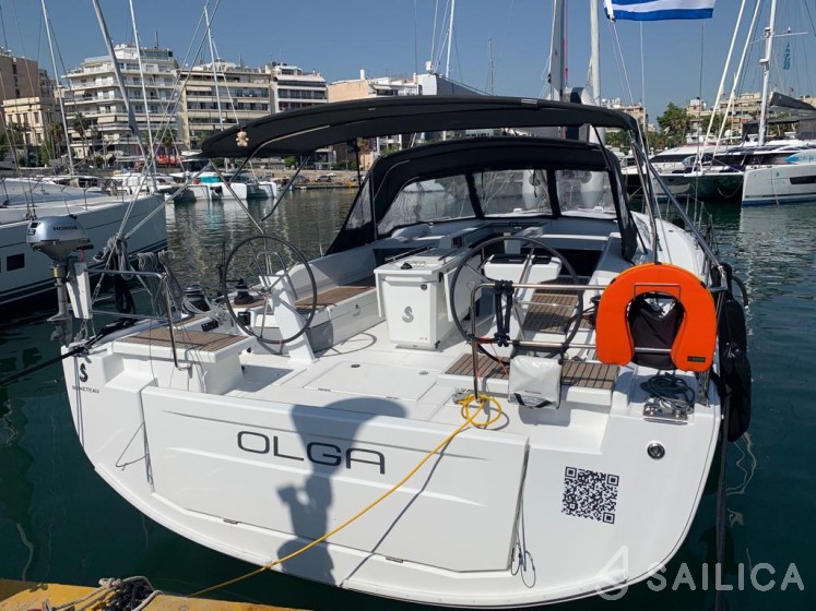 Oceanis 51.1 - Yacht Charter Sailica