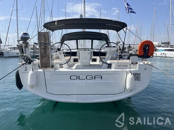 Oceanis 51.1 - Yacht Charter Sailica