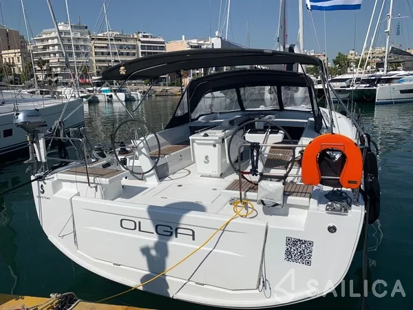 Oceanis 51.1 - Yacht Charter Sailica