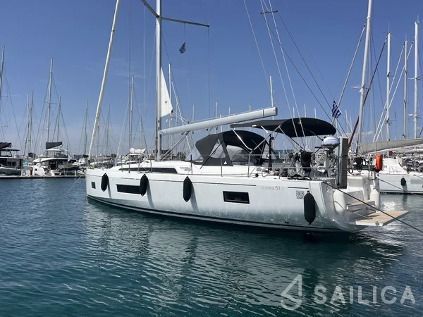 Oceanis 51.1 - Yacht Charter Sailica