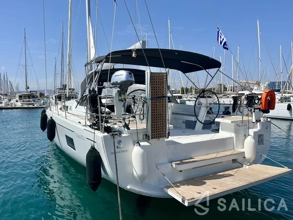 Oceanis 51.1 - Yacht Charter Sailica