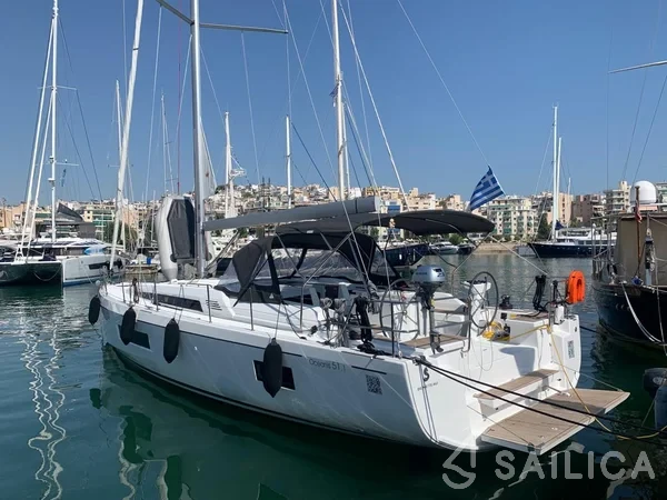 Oceanis 51.1 - Yacht Charter Sailica