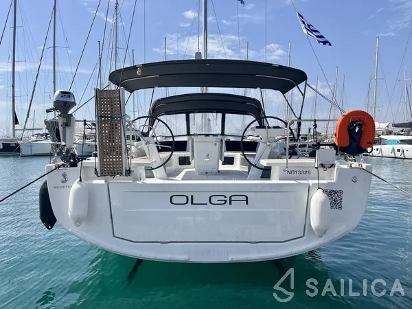 Oceanis 51.1 - Yacht Charter Sailica