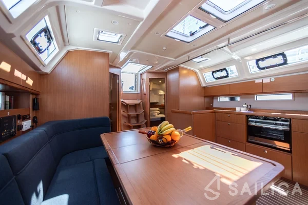 Bavaria 46 Cruiser - Yacht Charter Sailica