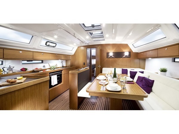 Bavaria 46 Cruiser - Yacht Charter Sailica