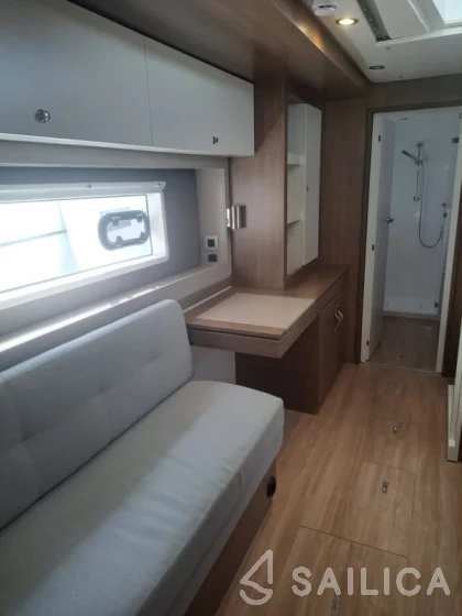 Bali 4.2 - Yacht Charter Sailica