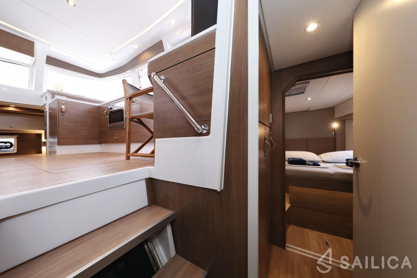 Bali 4.2 - Yacht Charter Sailica