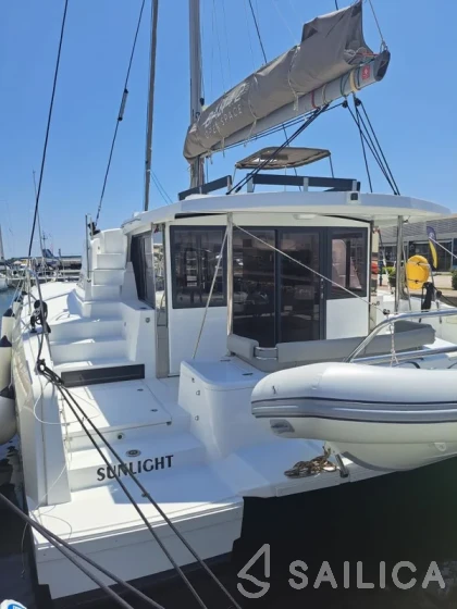 Bali 4.2 - Yacht Charter Sailica