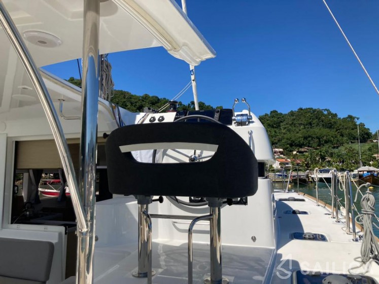 Lagoon 40 - Yacht Charter Sailica