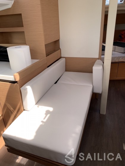 Sun Odyssey 410 - Yacht Charter Sailica