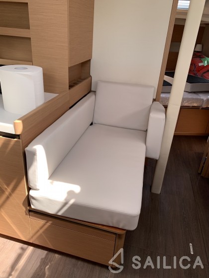 Sun Odyssey 410 - Yacht Charter Sailica
