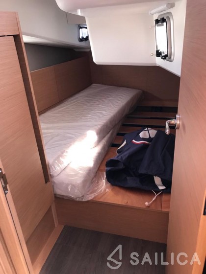 Sun Odyssey 410 - Yacht Charter Sailica