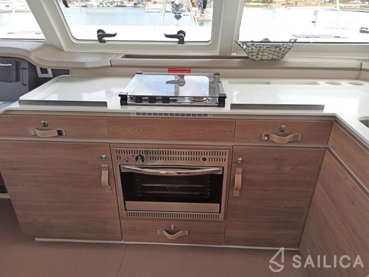 Bali Catspace - Yacht Charter Sailica