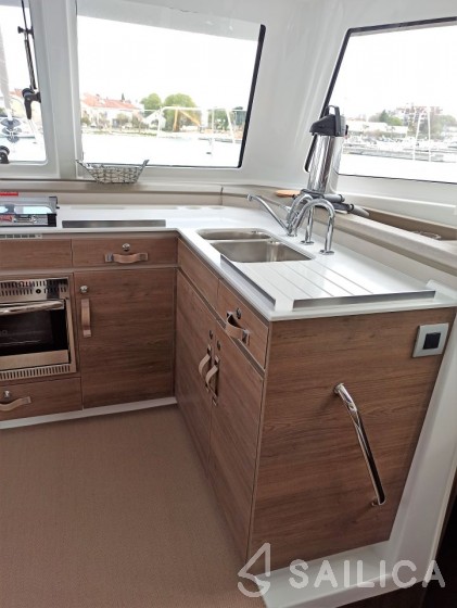Bali Catspace - Yacht Charter Sailica