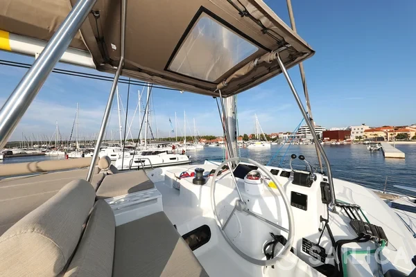 Bali Catspace - Yacht Charter Sailica