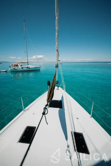 Bavaria C42 - Yacht Charter Sailica