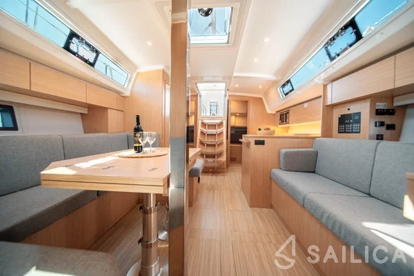 Bavaria C42 - Yacht Charter Sailica