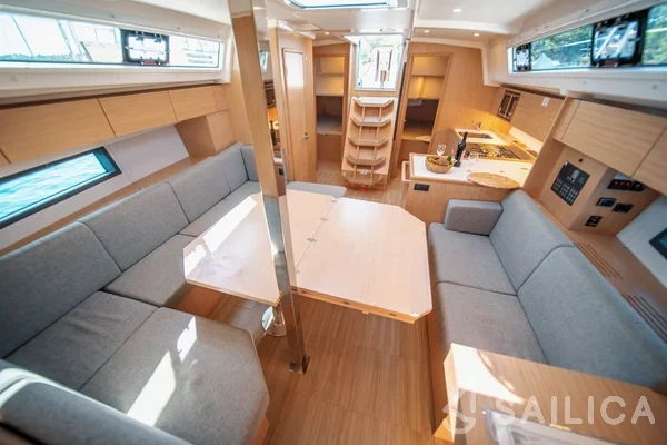 Bavaria C42 - Yacht Charter Sailica