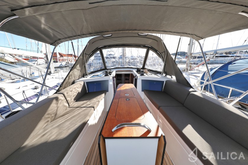 Dufour 41 - Yacht Charter Sailica