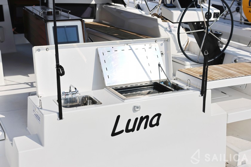 Dufour 470 - Yacht Charter Sailica