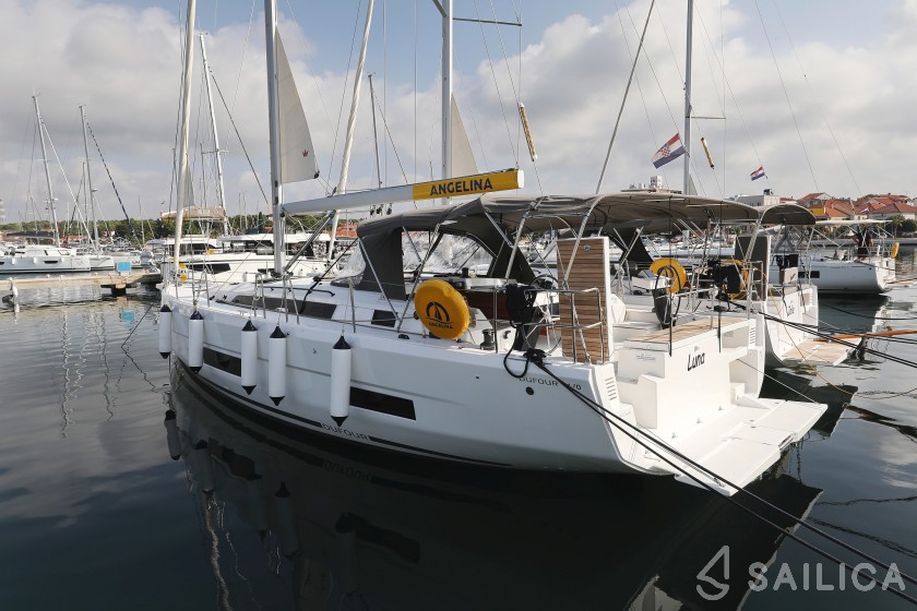 Dufour 470 - Yacht Charter Sailica