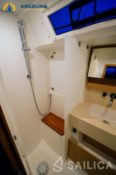 Dufour 470 - Yacht Charter Sailica