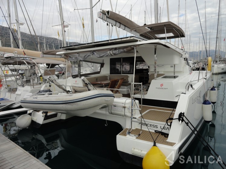 Lucia 40 - Yacht Charter Sailica