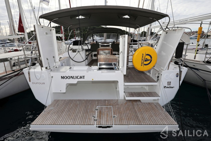 Dufour 56 Exclusive - Yacht Charter Sailica