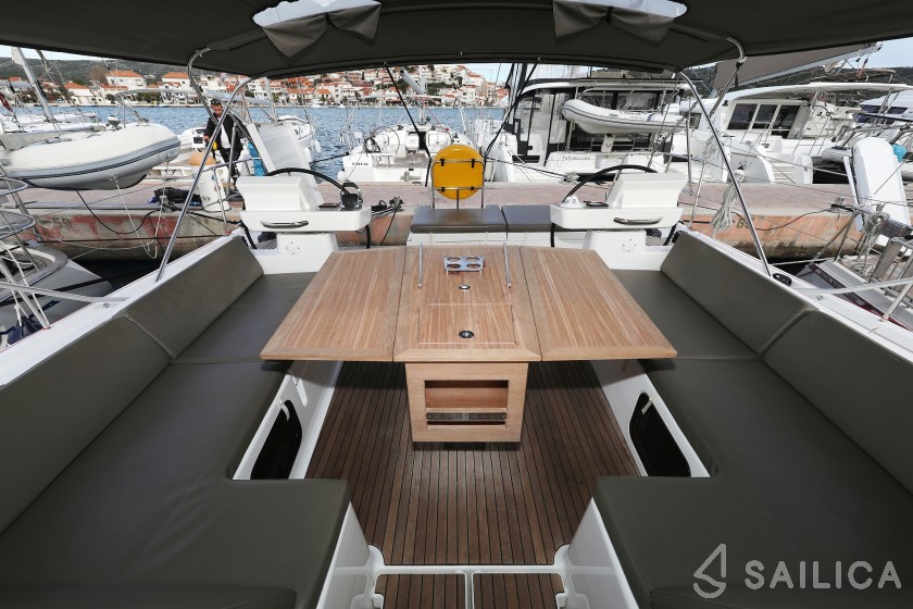Dufour 56 Exclusive - Yacht Charter Sailica