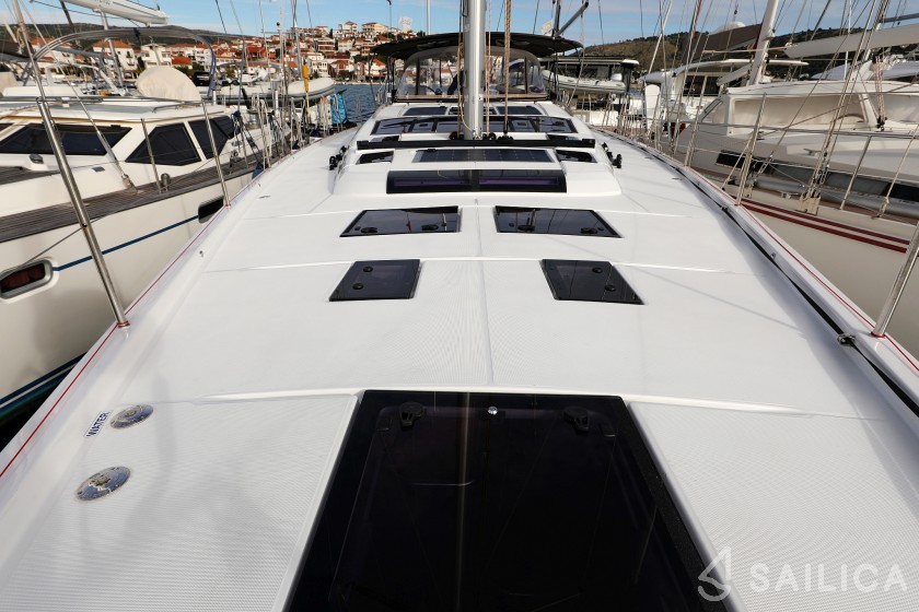 Dufour 56 Exclusive - Yacht Charter Sailica